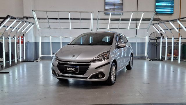 Peugeot • 208
