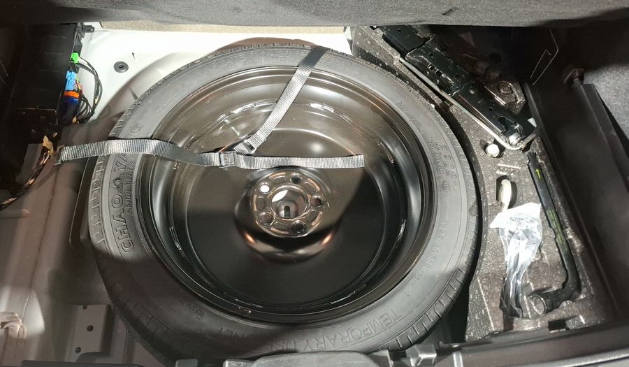 Volvo Xc40 2.0 T4 MOMENTUM AUTO Suv 2021