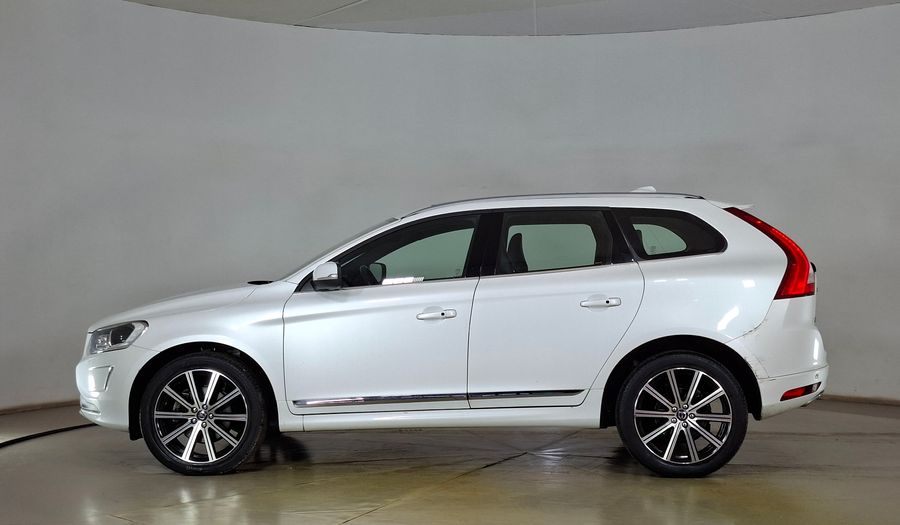 Volvo Xc60 2.4 D5 PLUS AUTO 4WD Suv 2016