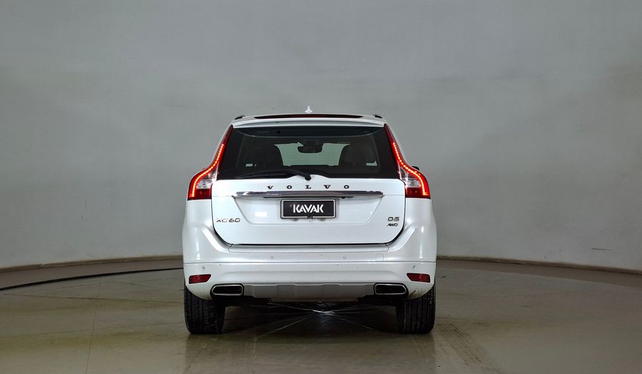 Volvo Xc60 2.4 D5 PLUS AUTO 4WD Suv 2016