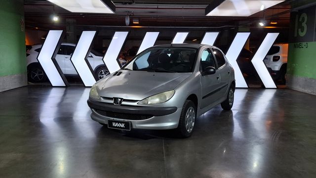 Peugeot • 206