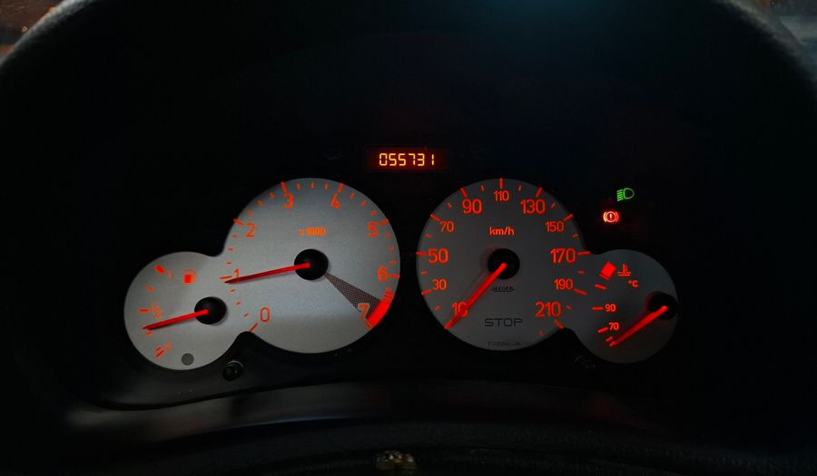 Peugeot 206 1.4 GENERATION Hatchback 2011