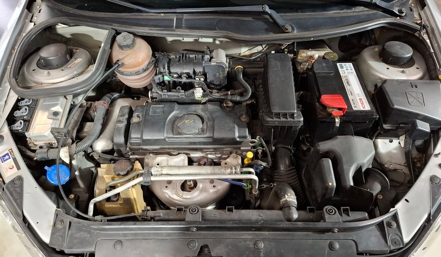 Peugeot 206 1.4 GENERATION Hatchback 2011