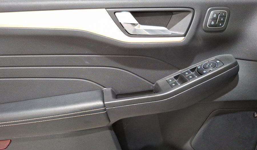 Ford Escape 2.5 HEV TITANIUM CVT Suv 2022