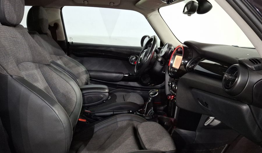 Mini Cooper 1.5 COOPER CHILI AT Hatchback 2015