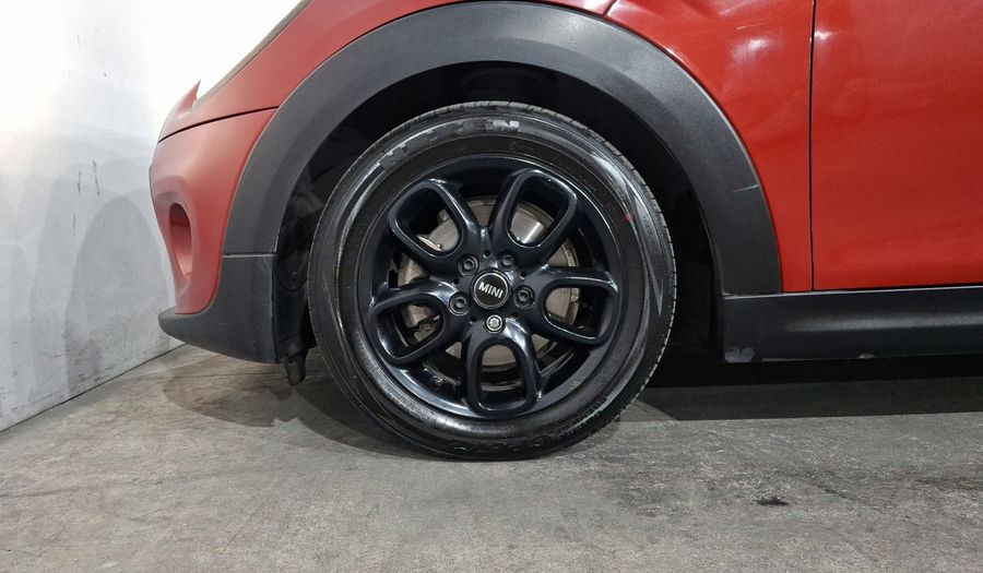 Mini Cooper 1.5 COOPER CHILI AT Hatchback 2015