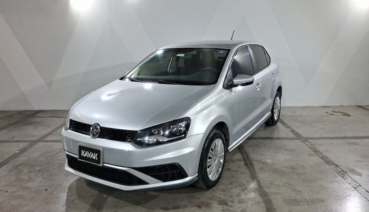 2020 • 81,814 km • Manual