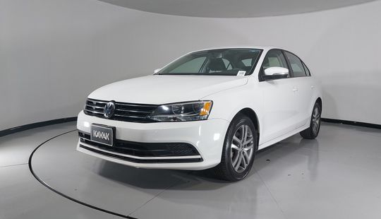 Volkswagen • Jetta