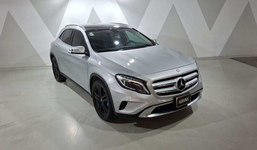 Mercedes Benz Clase Gla 1.6 GLA 200 CGI SPORT Suv 2014