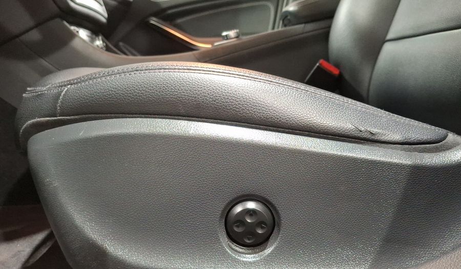 Mercedes Benz Clase Gla 1.6 GLA 200 CGI SPORT Suv 2014