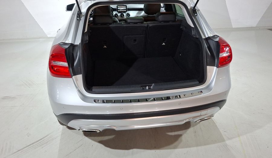 Mercedes Benz Clase Gla 1.6 GLA 200 CGI SPORT Suv 2014