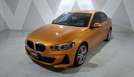 2020 • 28,665 km • Automático