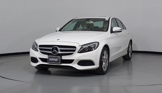 Mercedes Benz • Clase C