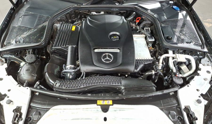 Mercedes Benz Clase C 1.6 180 AUTO Sedan 2019