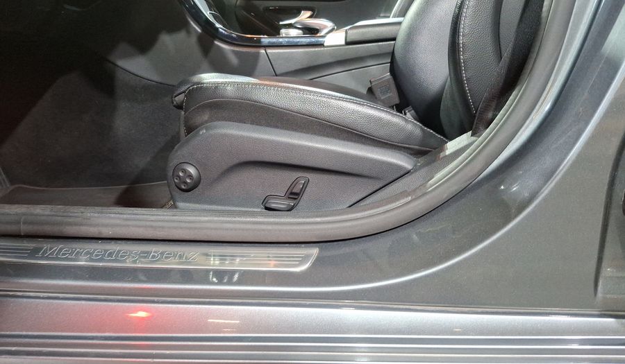 Mercedes Benz Clase C 1.6 180 AUTO Sedan 2019