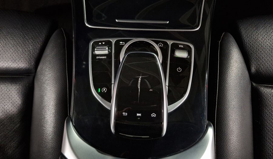 Mercedes Benz Clase C 1.6 180 AUTO Sedan 2019