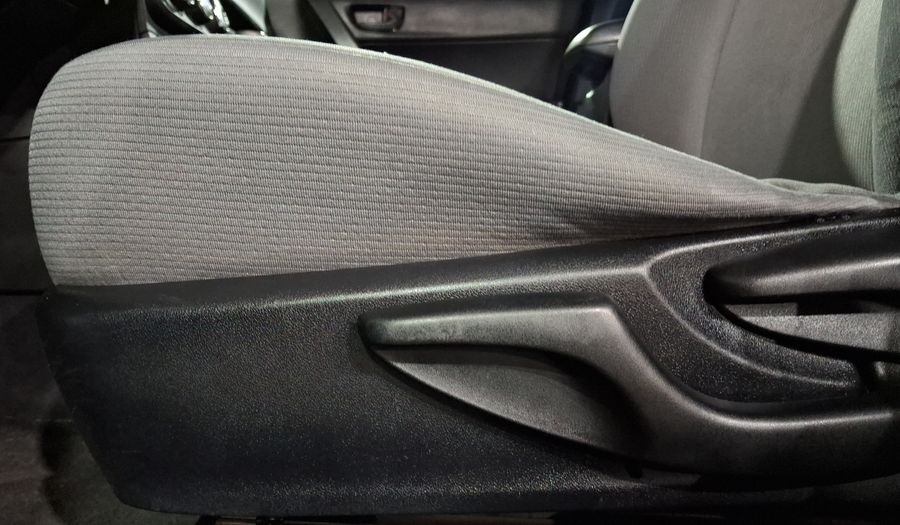 Toyota Corolla 1.8 BASE CVT Sedan 2015