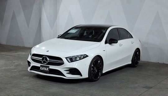 Mercedes Benz • Clase A