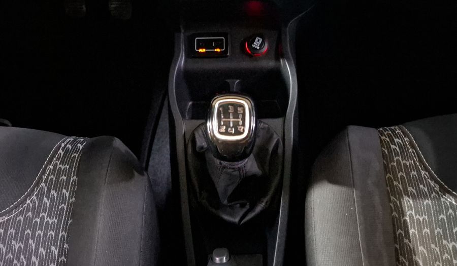 Fiat Uno 1.4 LIKE Hatchback 2017