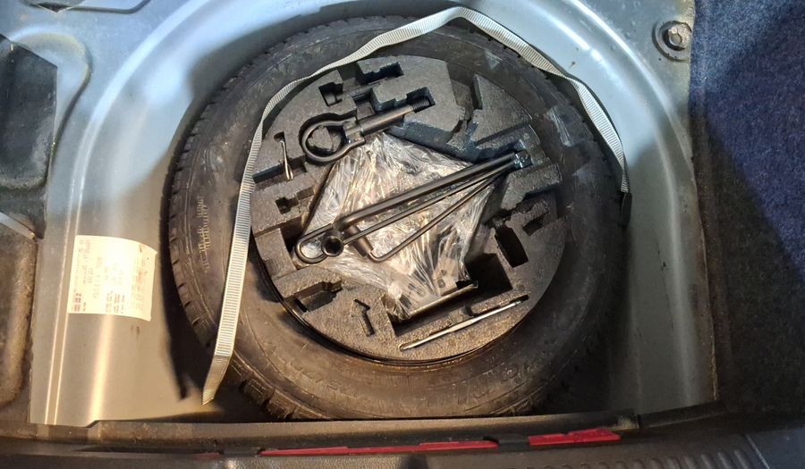 Volkswagen Polo 1.6 STARTLINE Hatchback 2019