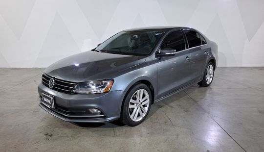 Volkswagen • Jetta