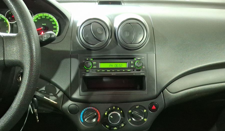 Chevrolet Aveo 1.6 AT C Sedan 2014