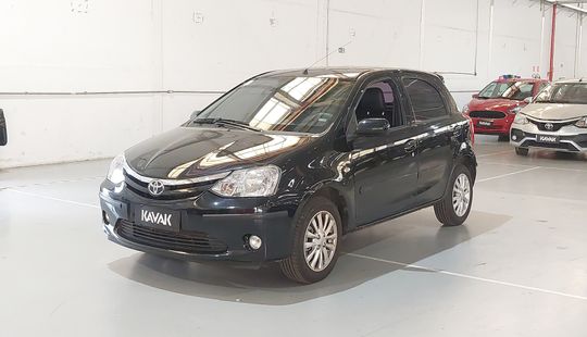 Toyota • Etios
