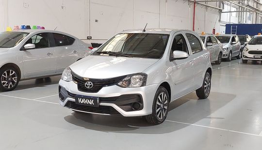 Toyota • Etios