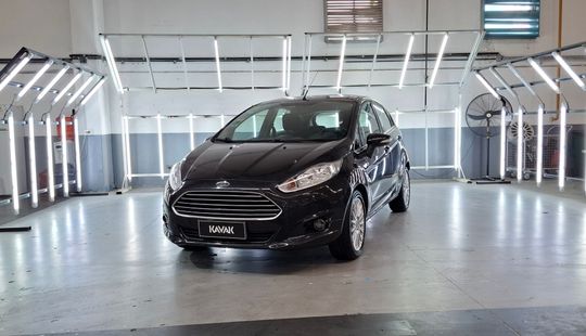 2014 • 114.103 km • Manual