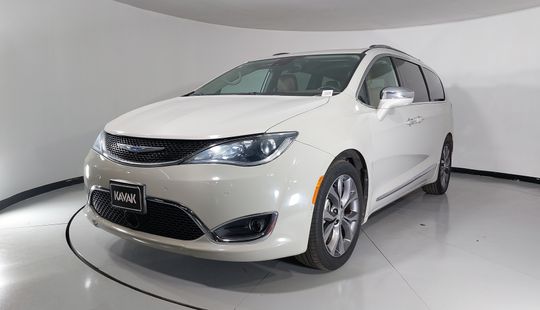 Chrysler • Pacifica