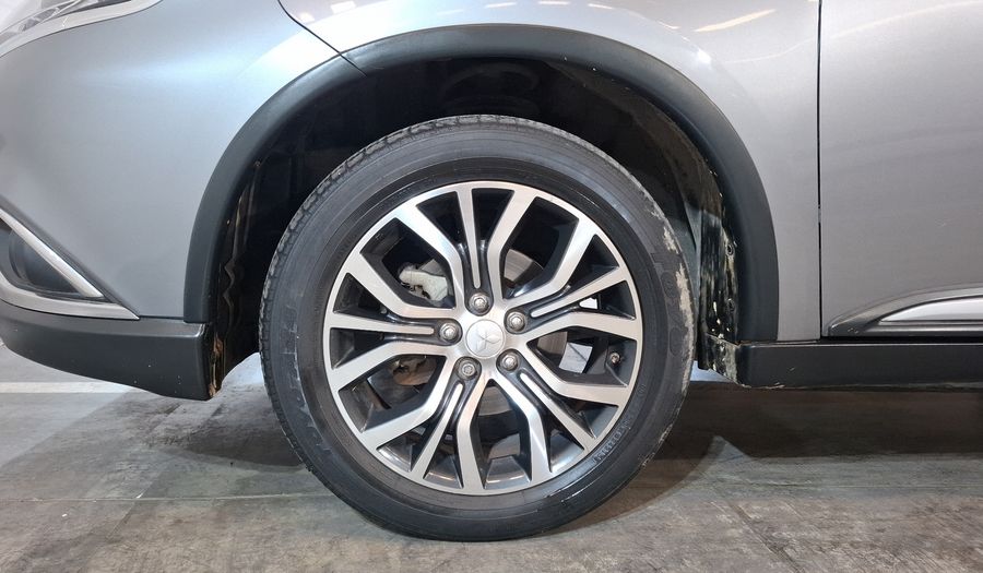 Mitsubishi Outlander 2.4 ES Suv 2016