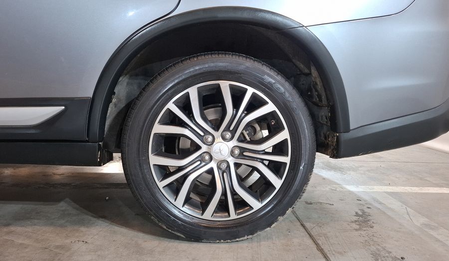 Mitsubishi Outlander 2.4 ES Suv 2016