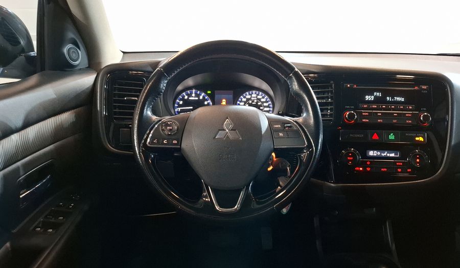 Mitsubishi Outlander 2.4 ES Suv 2016