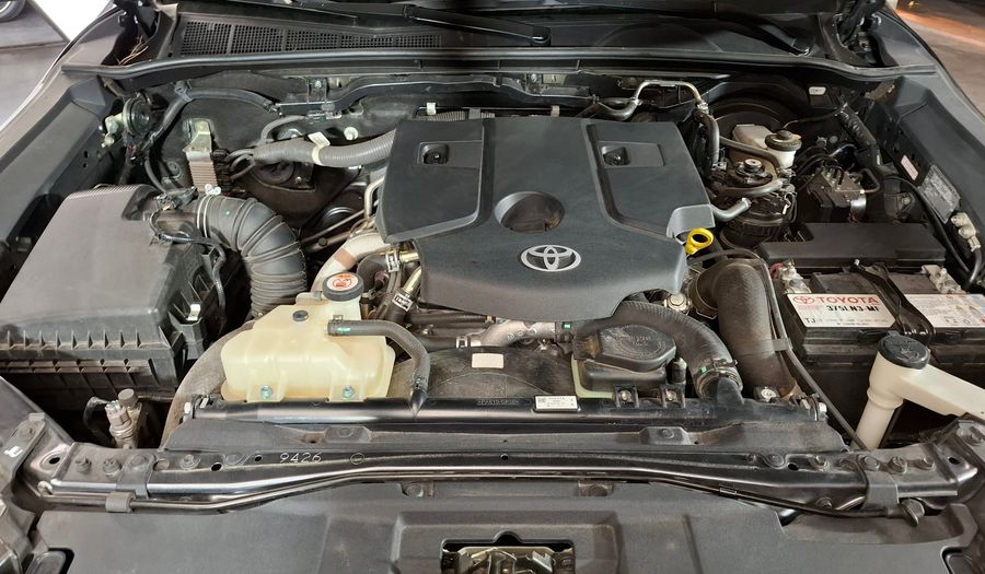 Toyota Hilux 2.8 TDI SR 4WD C/D Pickup 2021