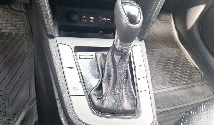 Hyundai Elantra 1.6 AUTO GLS 2AB AC ABS Sedan 2017