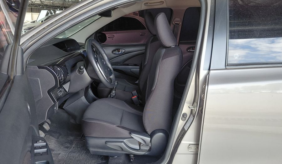 Toyota Etios 1.5 XLS Hatchback 2018