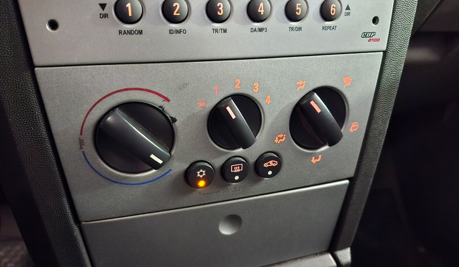 Chevrolet Meriva 1.8 8V GLS Minivan 2011