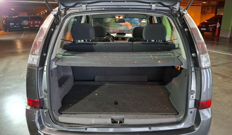 Chevrolet Meriva 1.8 8V GLS Minivan 2011