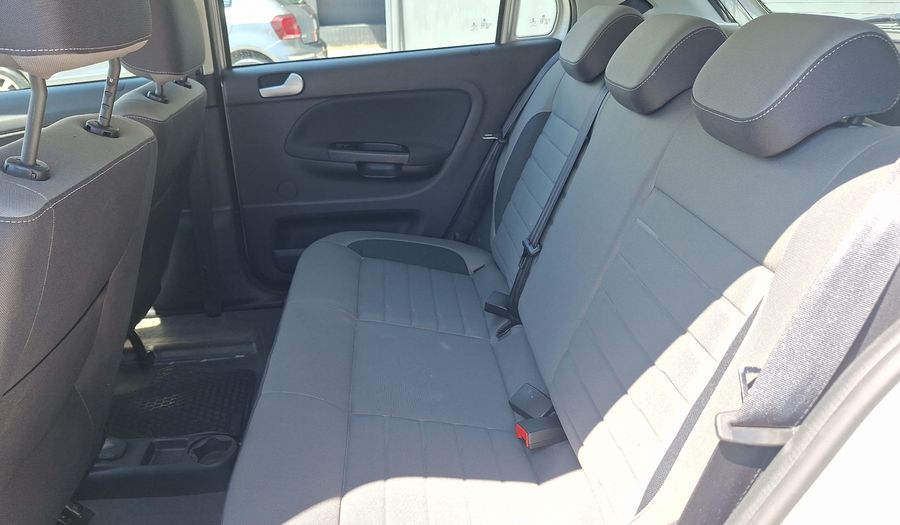 Volkswagen Gol 1.6 HIGHLINE Hatchback 2021