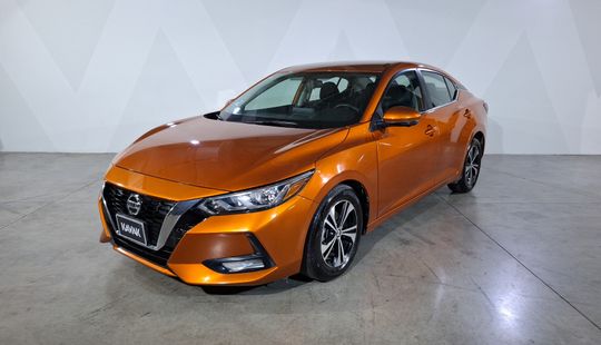 Nissan • Sentra