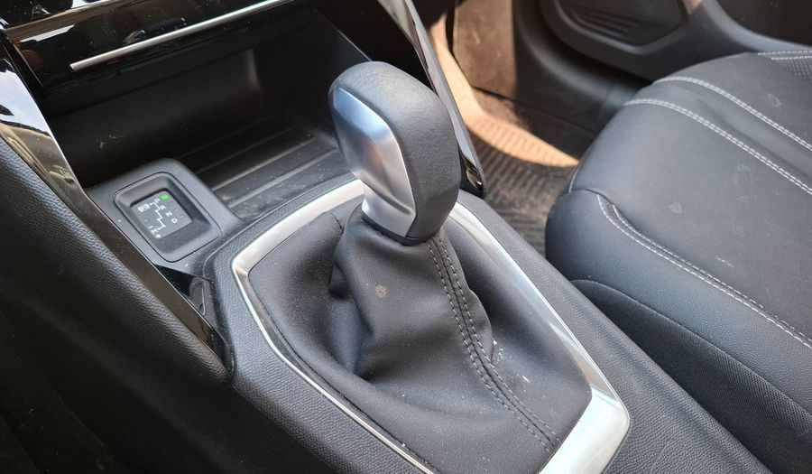 Peugeot 208 1.6L FELINE TIPTRONIC Hatchback 2024