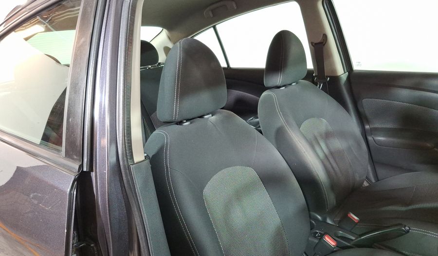 Nissan Versa 1.6 ADVANCE Sedan 2017