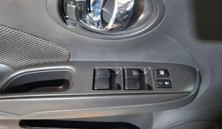 Nissan Versa 1.6 ADVANCE Sedan 2017