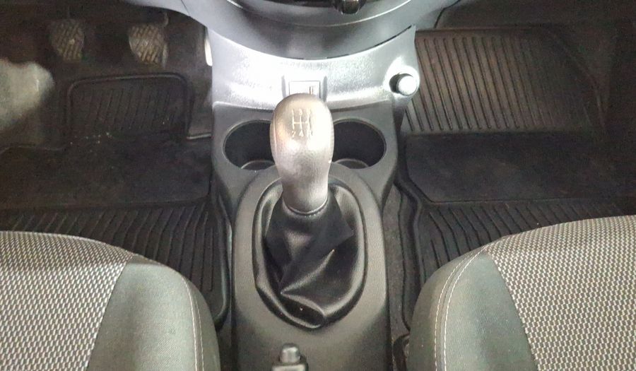 Nissan Versa 1.6 ADVANCE Sedan 2017