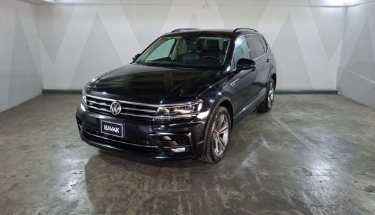 2018 • 72,863 km • Automático