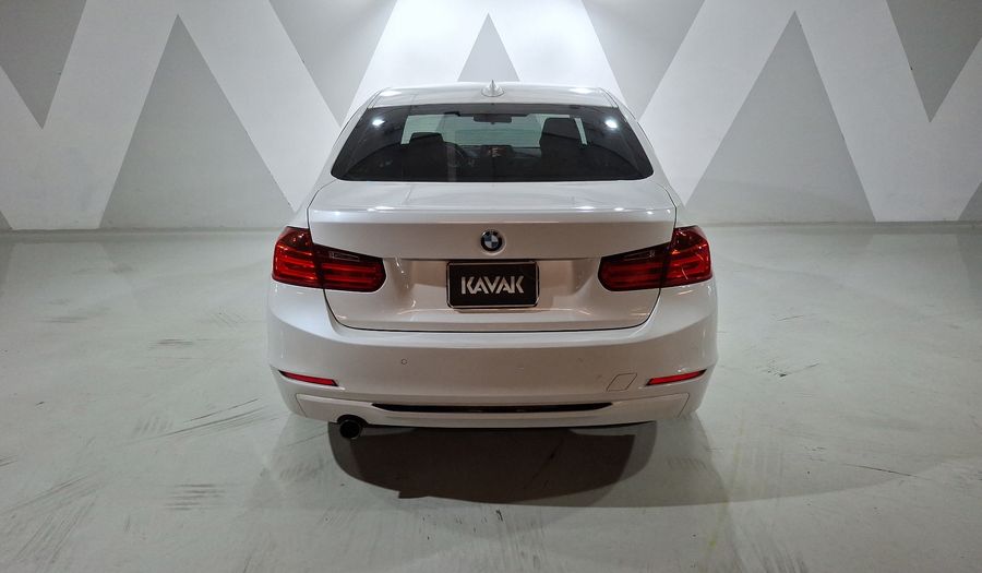 Bmw Serie 3 2.0 320IA SPORT LINE Sedan 2015