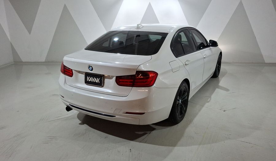 Bmw Serie 3 2.0 320IA SPORT LINE Sedan 2015