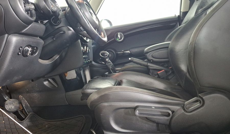 Mini Cooper 1.5 COOPER PEPPER AUTO Hatchback 2018