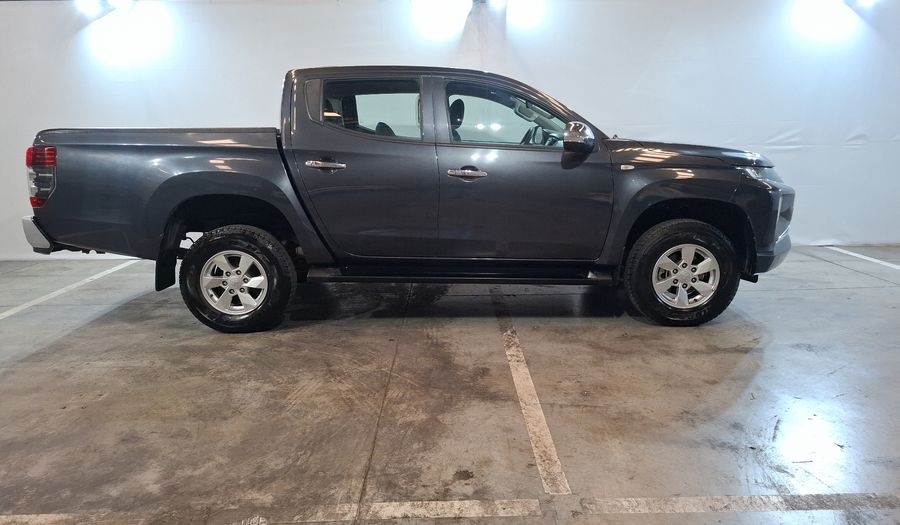 Mitsubishi L200 2.4 GLX GASOLINA Pickup 2024