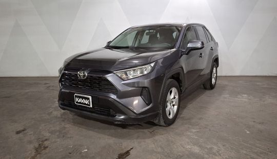 Toyota • RAV4